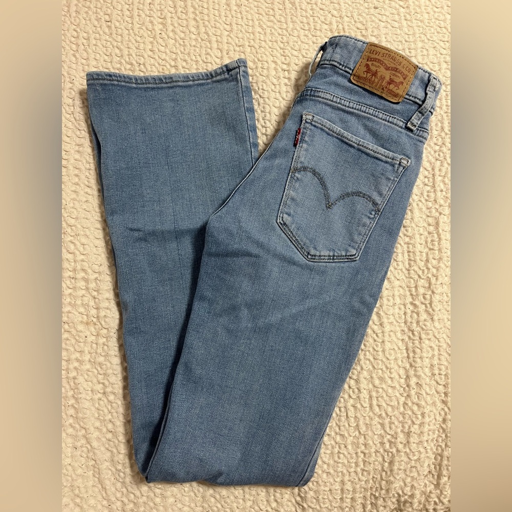 725 High Rise Levi’s Bootcut Jeans